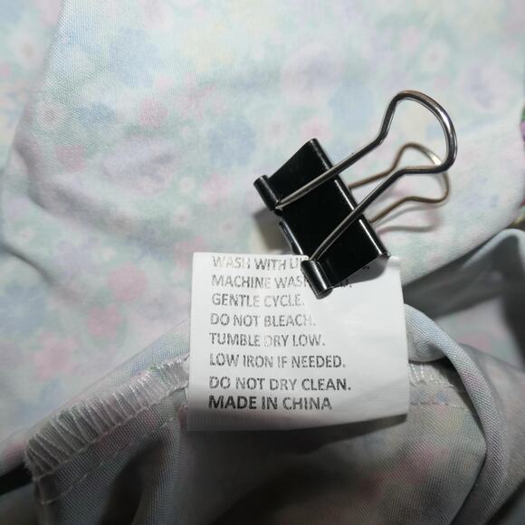 Floral Button Down Shirt Womens 2XL Colorful Long Sleeve Collared Blouse Light - Picture 11 of 12